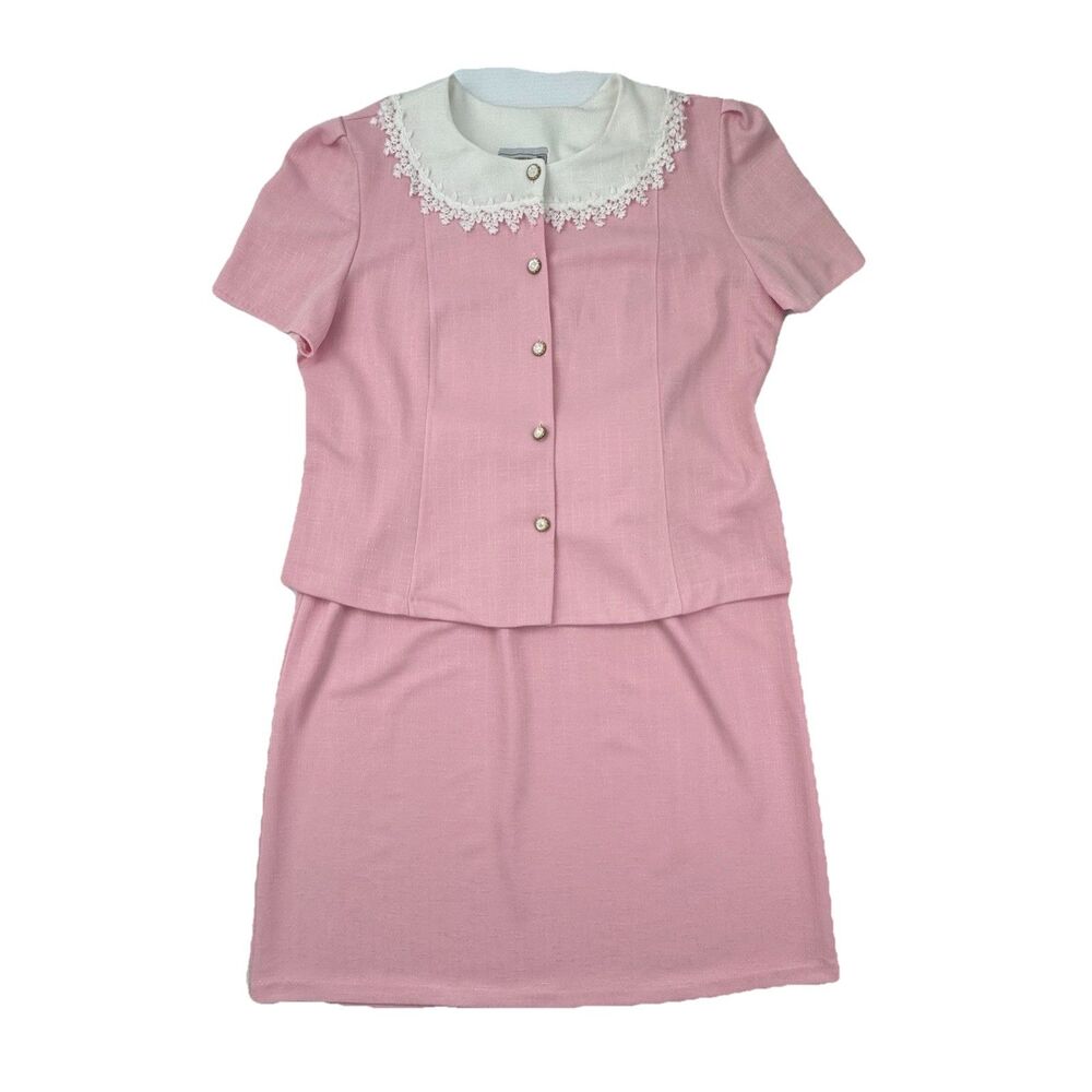 Elegant Pink Women's Blazer with Lace Collar